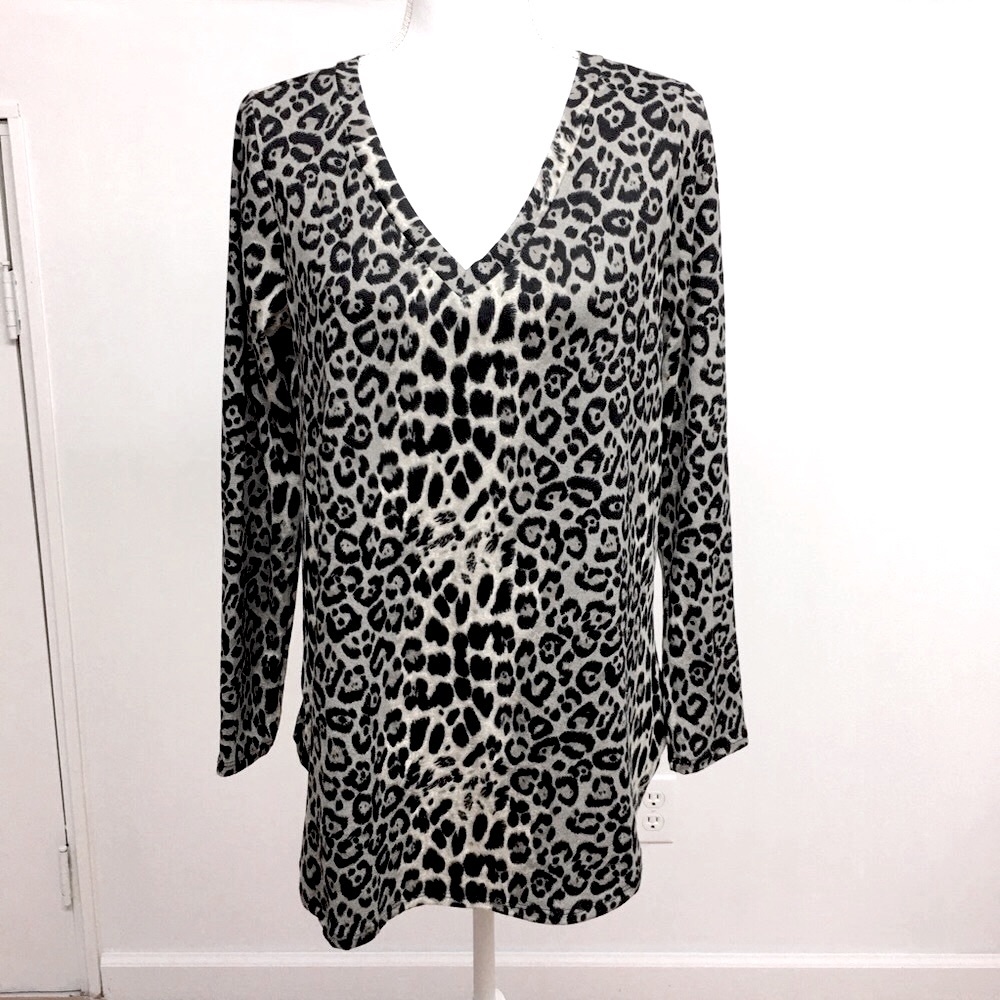 5 for $25 Leopard Print Long Sleeve Blouse size L